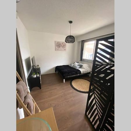 Le 13 Du Temple - Plein Coeur Centre Ville, Residence Privee, 5Mn Gare Sncf, Wifi Et Netflix Ниор Екстериор снимка