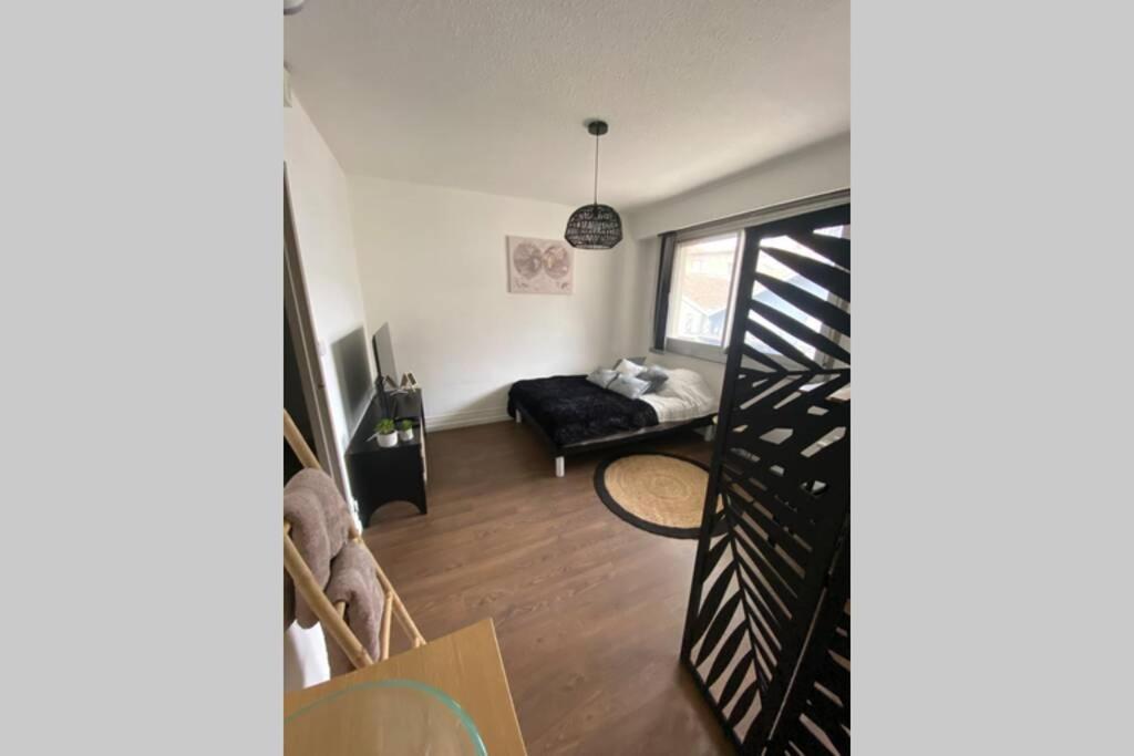 Le 13 Du Temple - Plein Coeur Centre Ville, Residence Privee, 5Mn Gare Sncf, Wifi Et Netflix Ниор Екстериор снимка